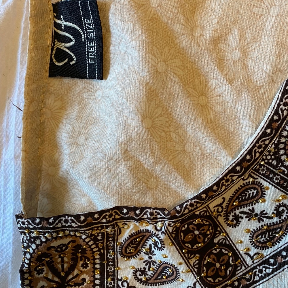 NF Free Size Rhinestone Kaftan - Picture 6 of 8